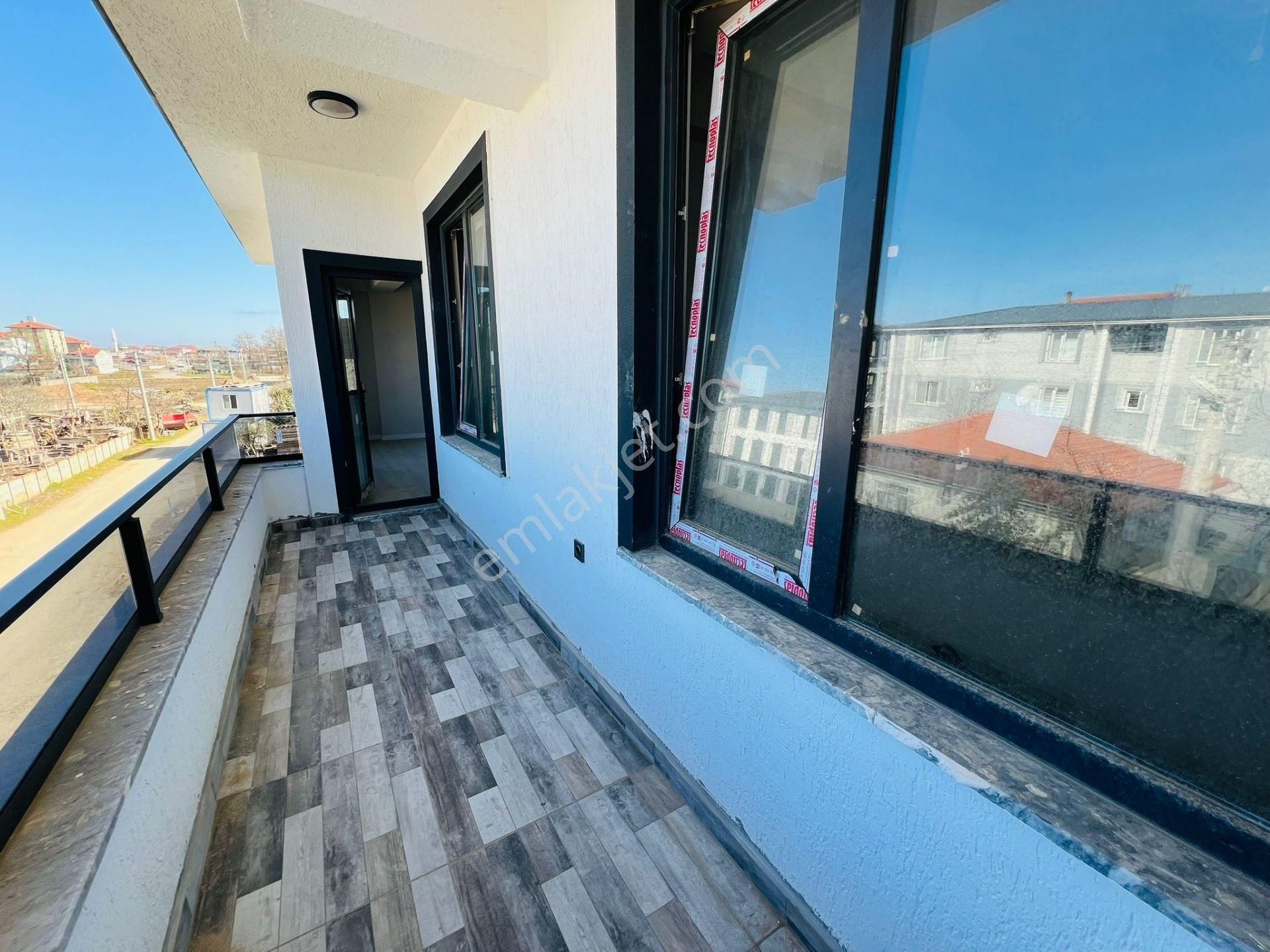 Karasu Merkezde ^^kiralık Sıfır Daire^^3.kat 2+1 Açık Cepheli - Görsel 7