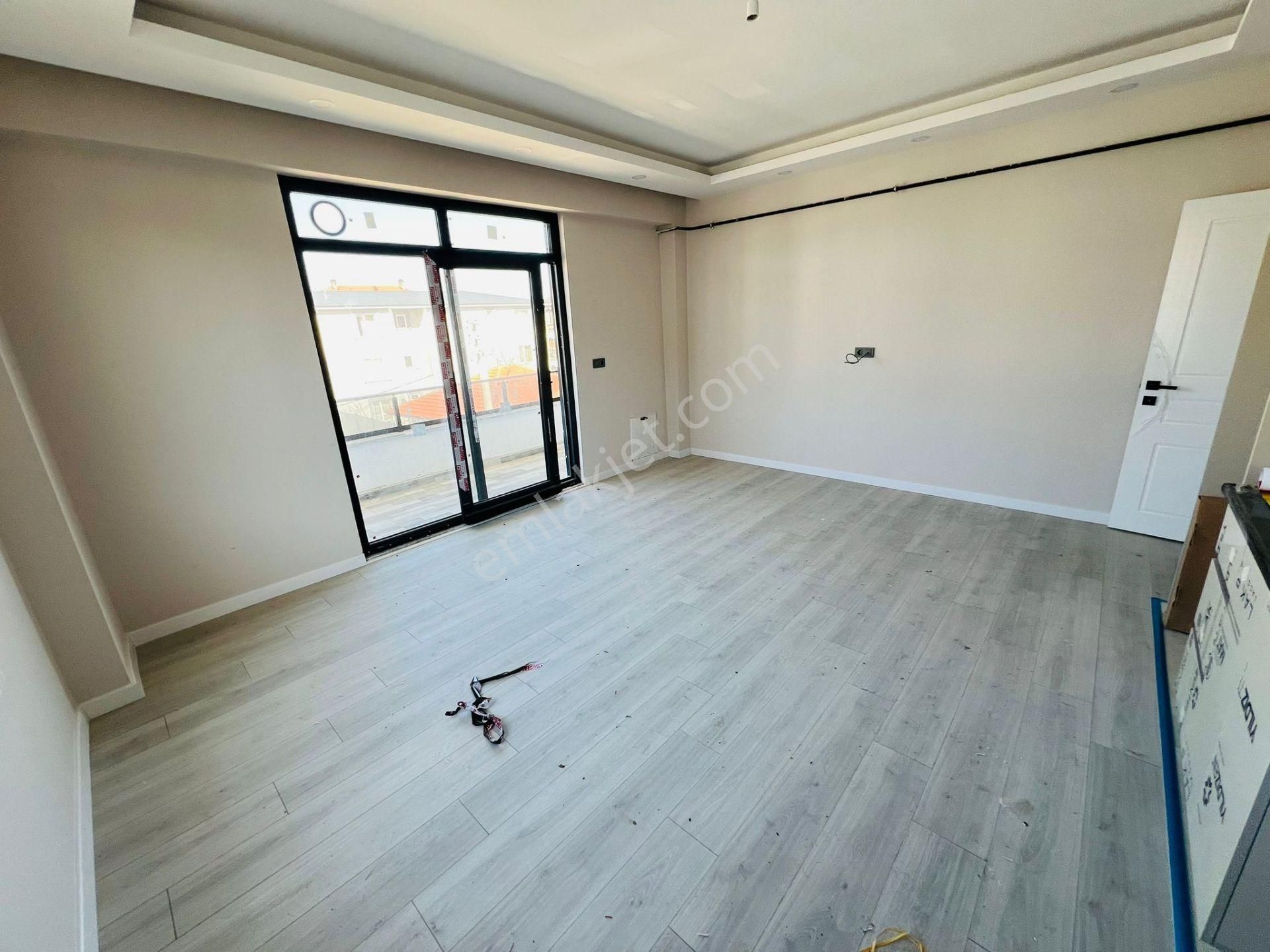 Karasu Merkezde ^^kiralık Sıfır Daire^^3.kat 2+1 Açık Cepheli - Görsel 16