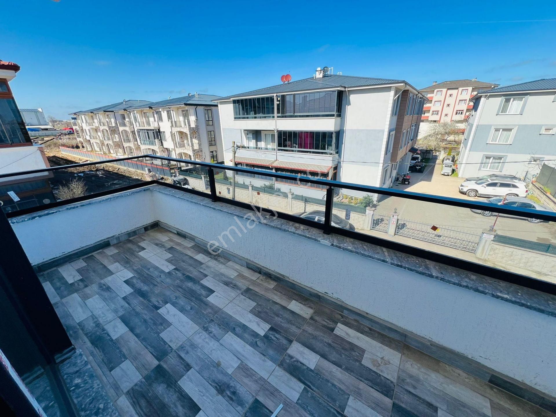 Karasu Merkezde ^^kiralık Sıfır Daire^^3.kat 2+1 Açık Cepheli - Görsel 8