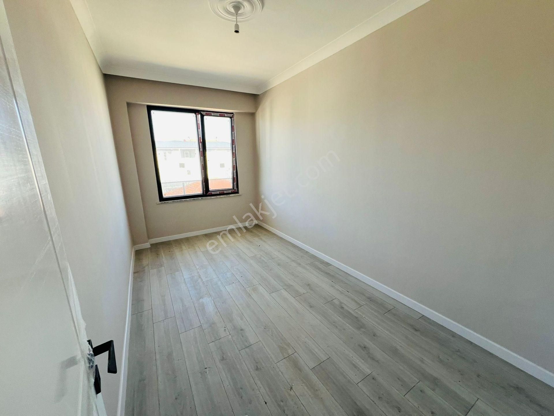 Karasu Merkezde ^^kiralık Sıfır Daire^^3.kat 2+1 Açık Cepheli - Görsel 17
