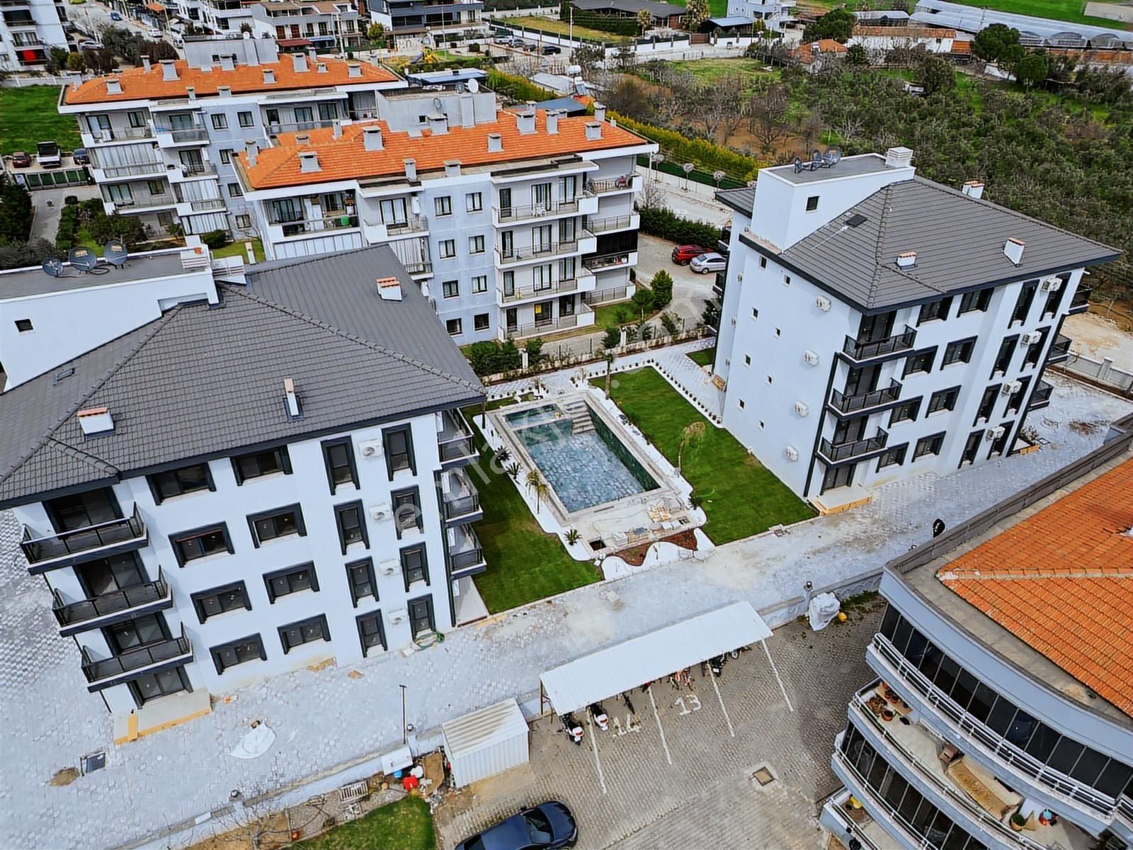Q'zen Den Havuzlu Site İçersnde Sıfır 135 M2 Arakat 3+1 Daireler - Görsel 18