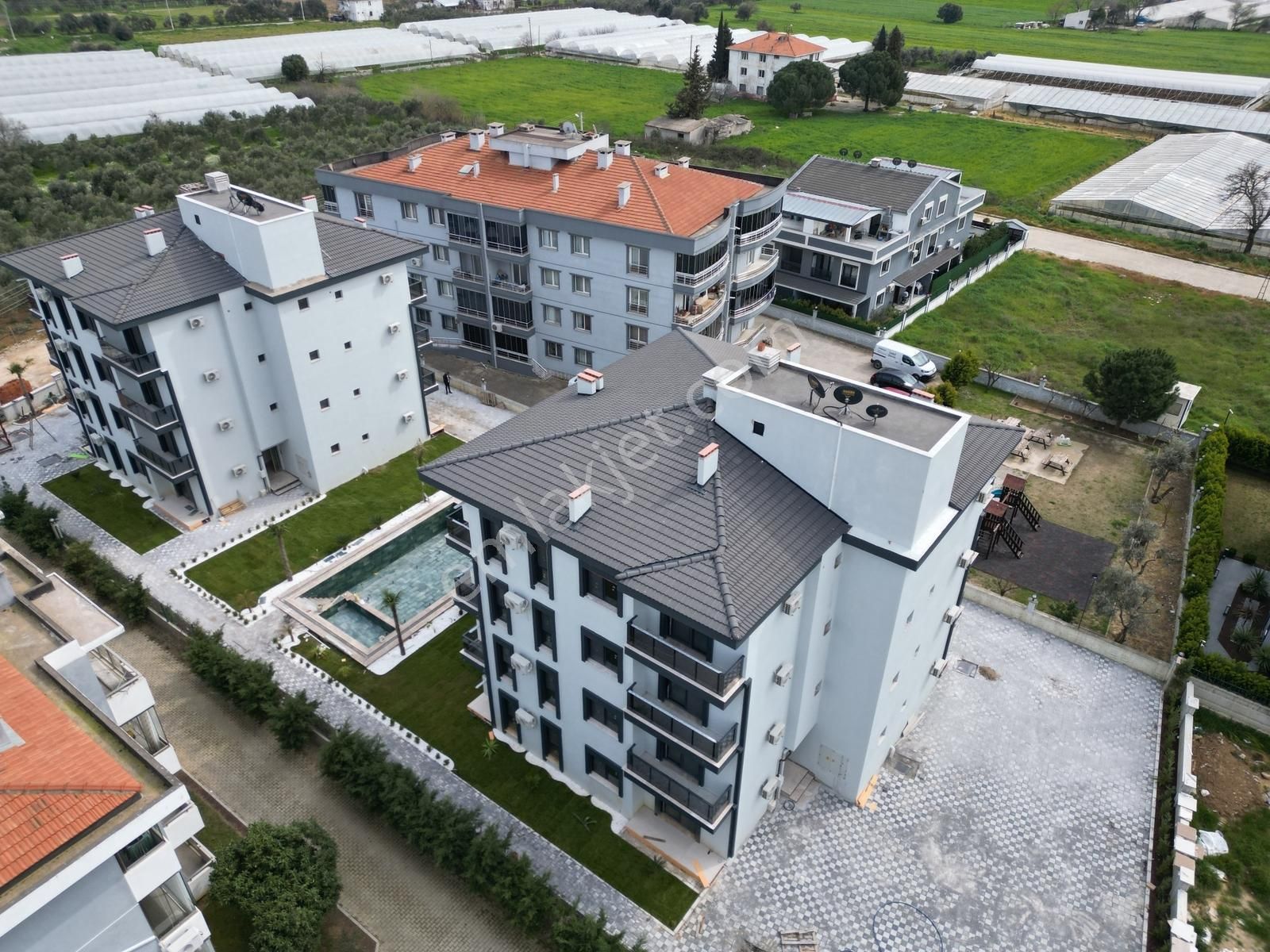 Q'zen Den Havuzlu Site İçersnde Sıfır 135 M2 Arakat 3+1 Daireler - Görsel 19