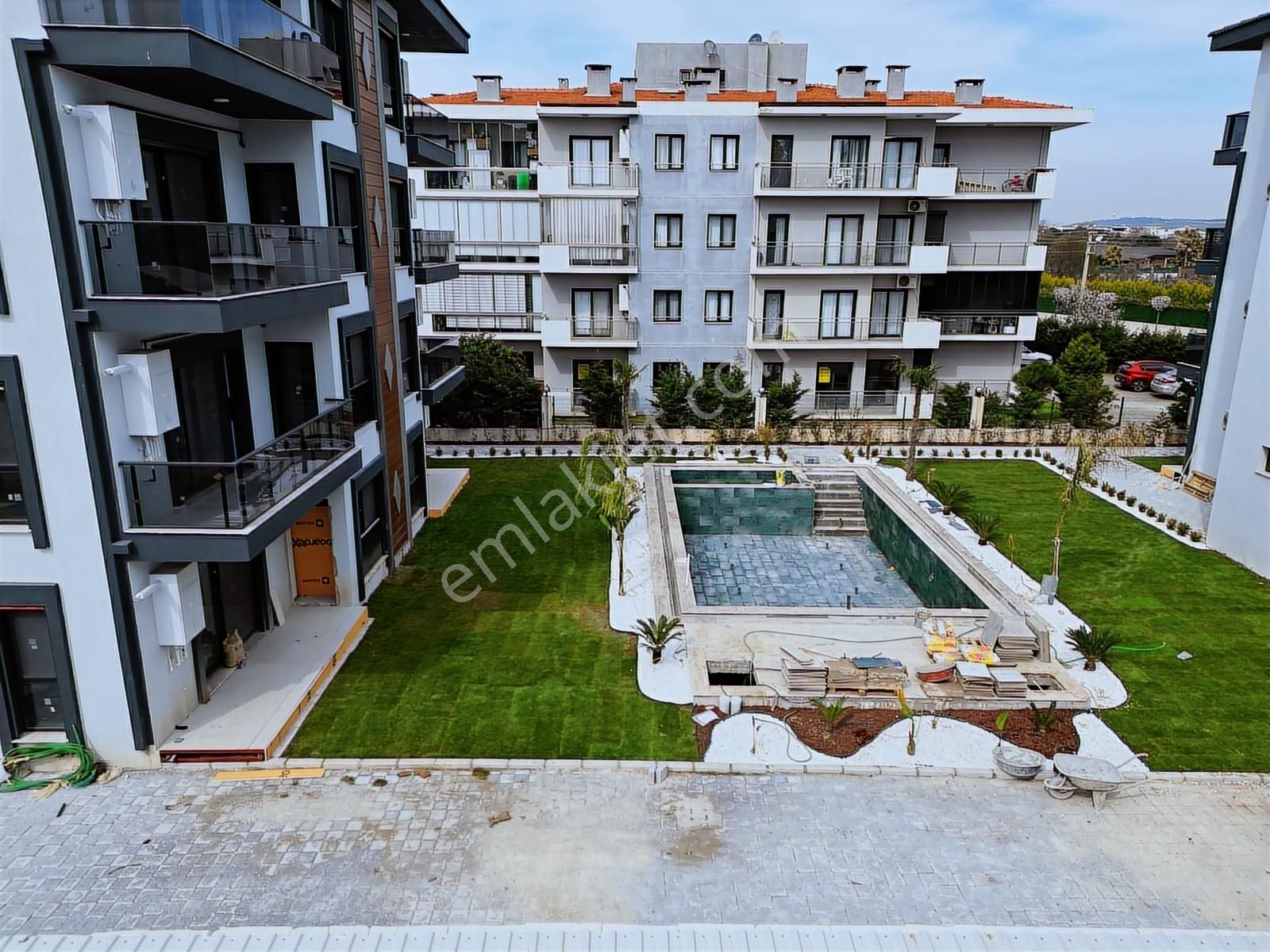 Q'zen Den Havuzlu Site İçersnde Sıfır 135 M2 Arakat 3+1 Daireler - Görsel 6