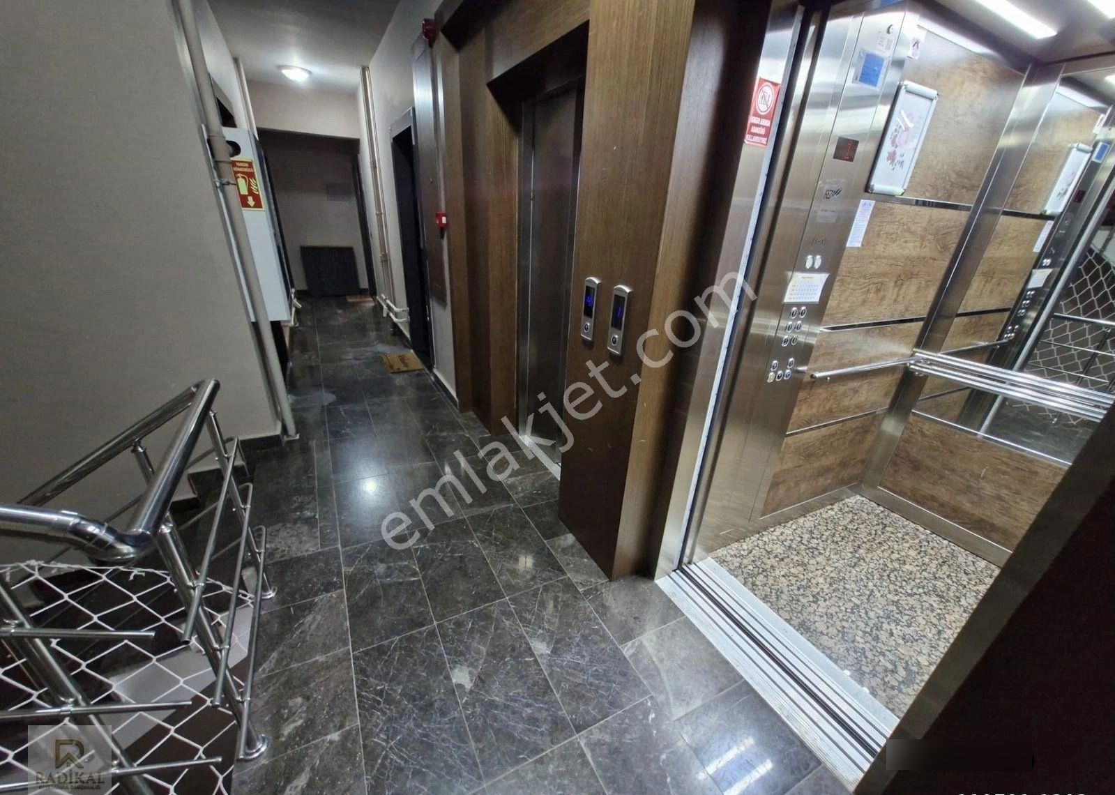 İlkbahar Mahallesi 598. Sokakta Yatırımlık Fırsat Emsalsiz Full Eşyaları İle Satılık Suit 1+1 Daire. - Görsel 33