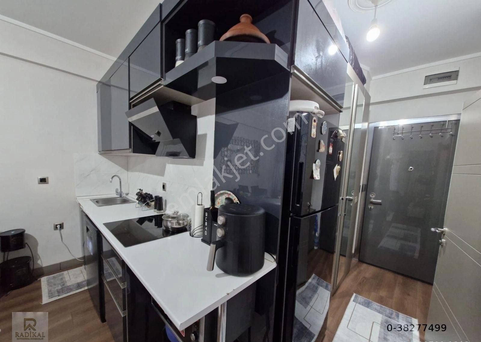 İlkbahar Mahallesi 598. Sokakta Yatırımlık Fırsat Emsalsiz Full Eşyaları İle Satılık Suit 1+1 Daire. - Görsel 13