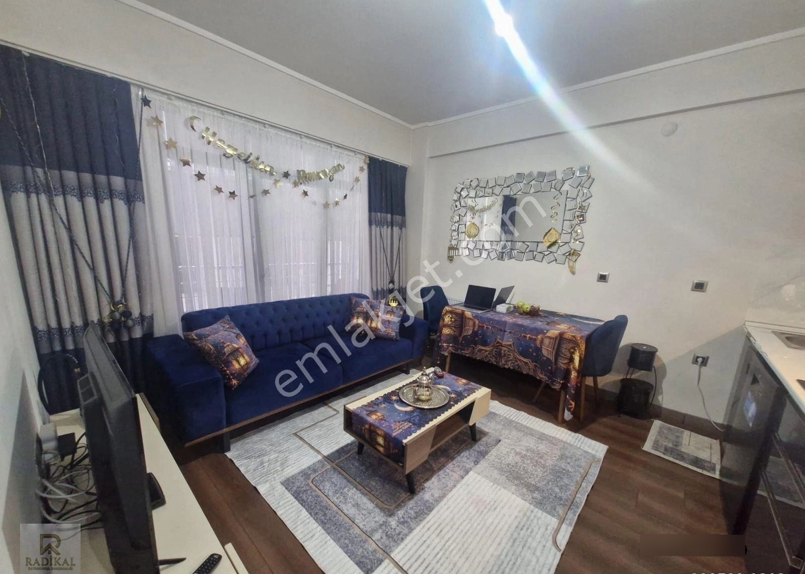 İlkbahar Mahallesi 598. Sokakta Yatırımlık Fırsat Emsalsiz Full Eşyaları İle Satılık Suit 1+1 Daire. - Görsel 25
