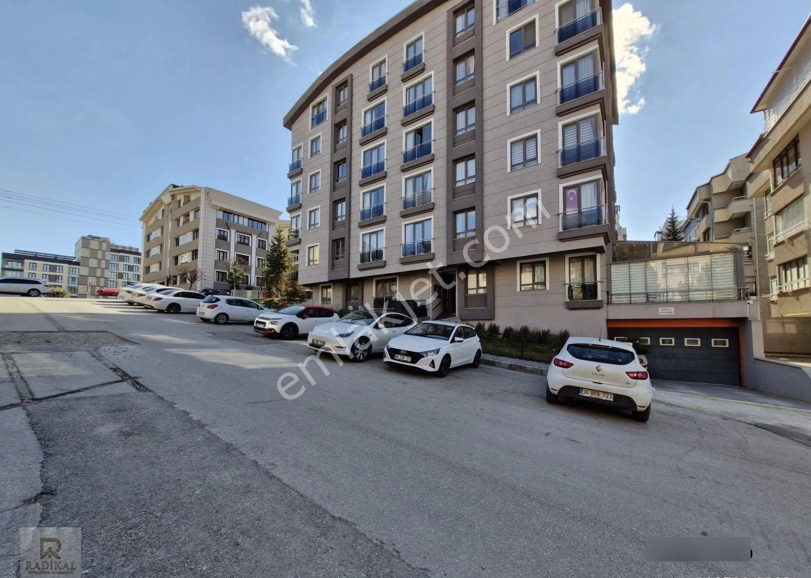 İlkbahar Mahallesi 598. Sokakta Yatırımlık Fırsat Emsalsiz Full Eşyaları İle Satılık Suit 1+1 Daire. - Görsel 7