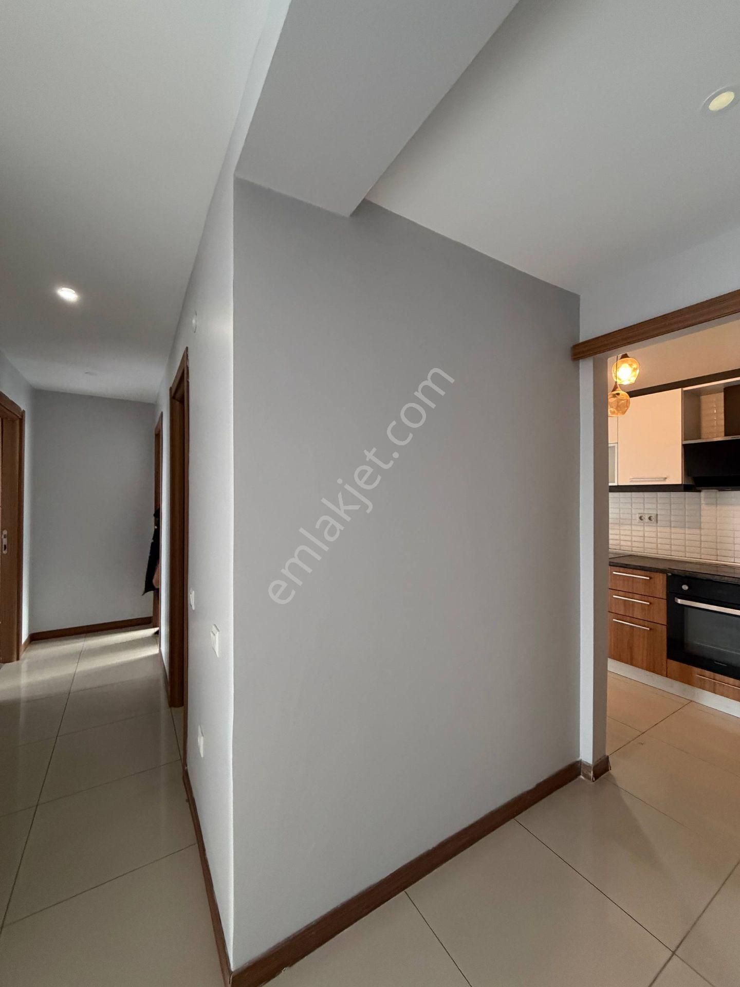 Beylikdüzü Cumhuriyet Mahallesi 2+1 100 M² Kiralık Boş Daire Site İçerisinde Metrobüse 15 Dk. Yürüme - Görsel 19