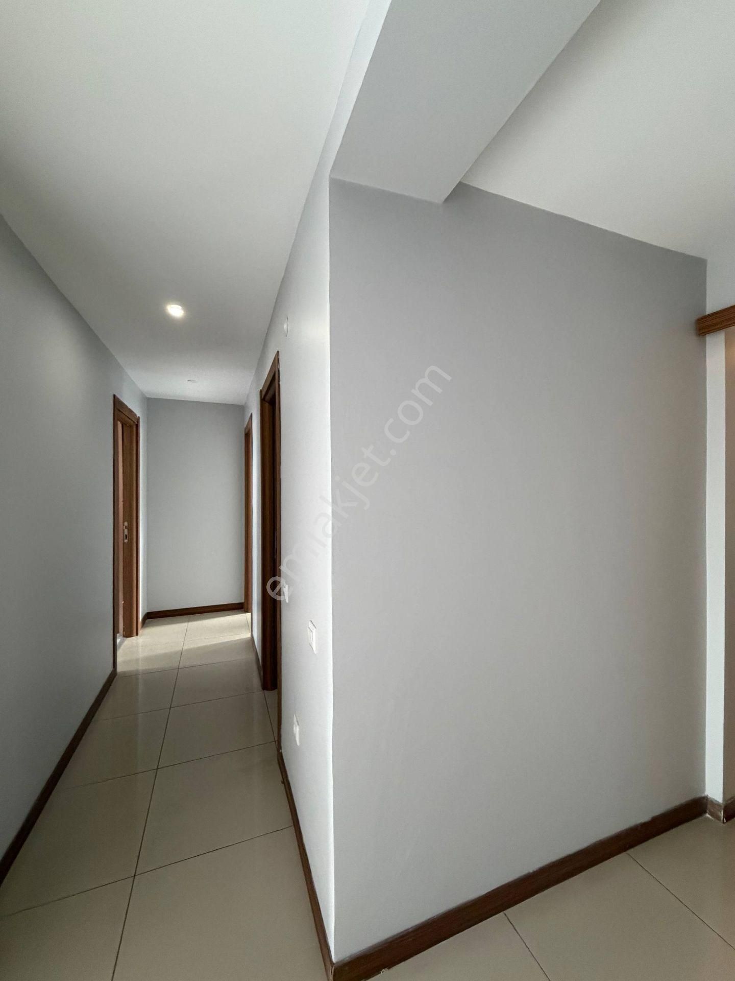 Beylikdüzü Cumhuriyet Mahallesi 2+1 100 M² Kiralık Boş Daire Site İçerisinde Metrobüse 15 Dk. Yürüme - Görsel 15