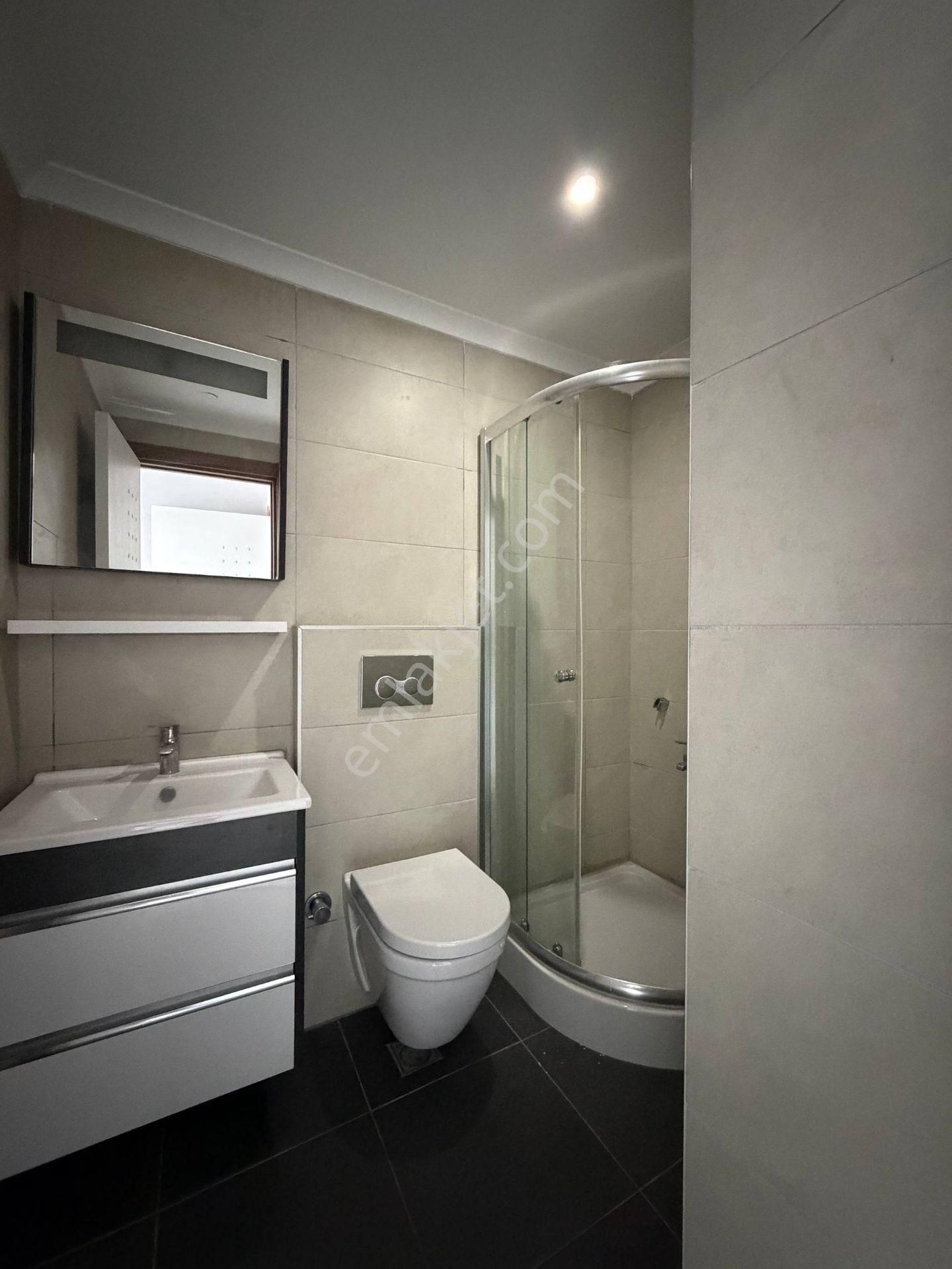 Beylikdüzü Cumhuriyet Mahallesi 2+1 100 M² Kiralık Boş Daire Site İçerisinde Metrobüse 15 Dk. Yürüme - Görsel 24