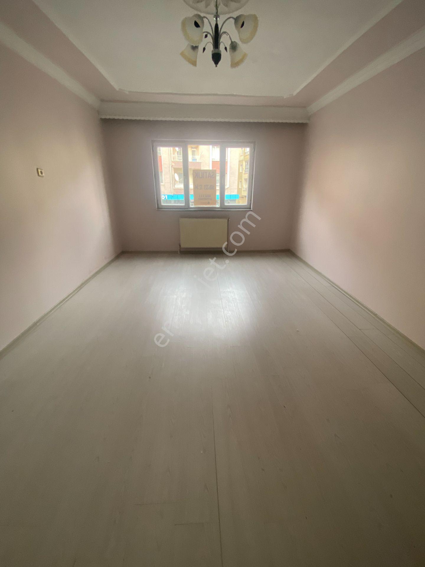 Sivas A.r.s. Den Hayri Sığırcı Caddesi Üzeri 3+1 Satılık Daire - Görsel 8
