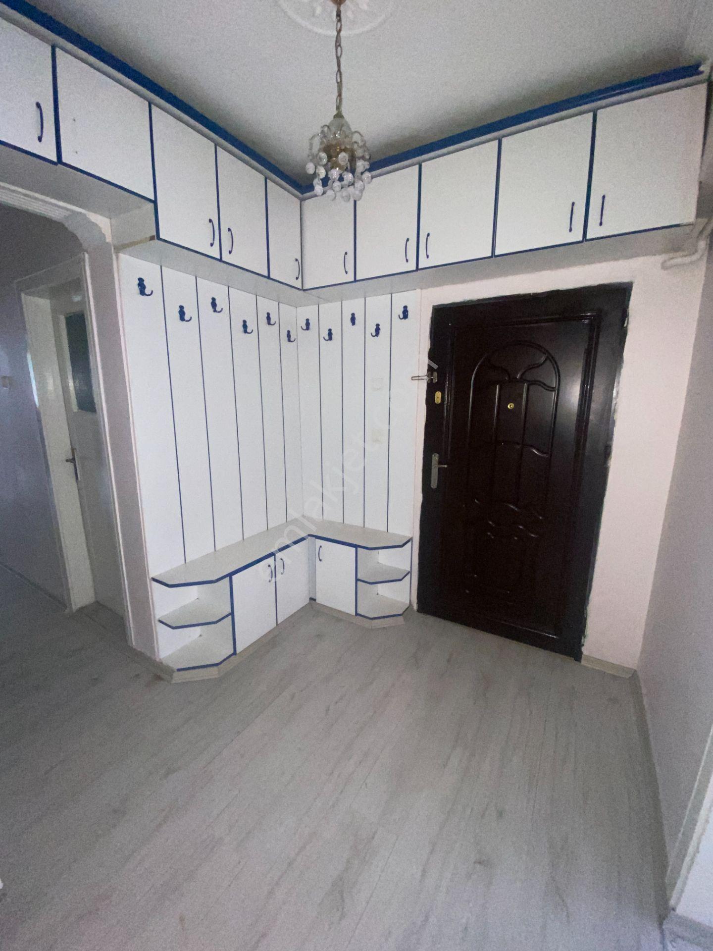 Sivas A.r.s. Den Hayri Sığırcı Caddesi Üzeri 3+1 Satılık Daire - Görsel 3