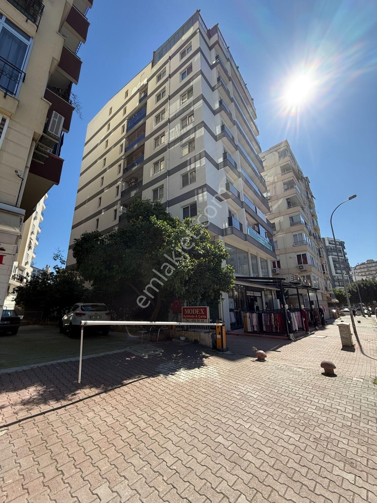 Reşatbey'de Hasarsız Yatay Mimari 3+1 Satılık Daire - Görsel 2