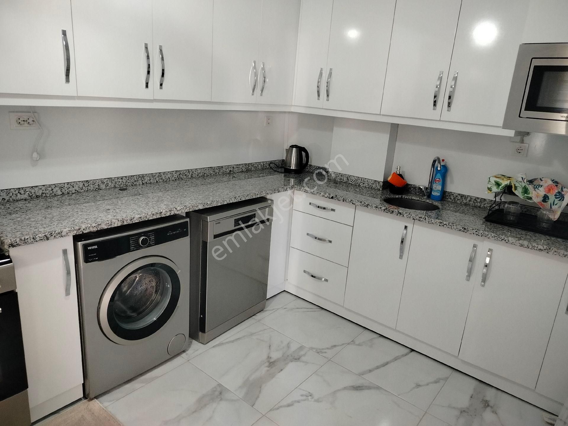 Deniz Nazır Kendine Ait Park Yeri Ufak Bahçesi - Görsel 18