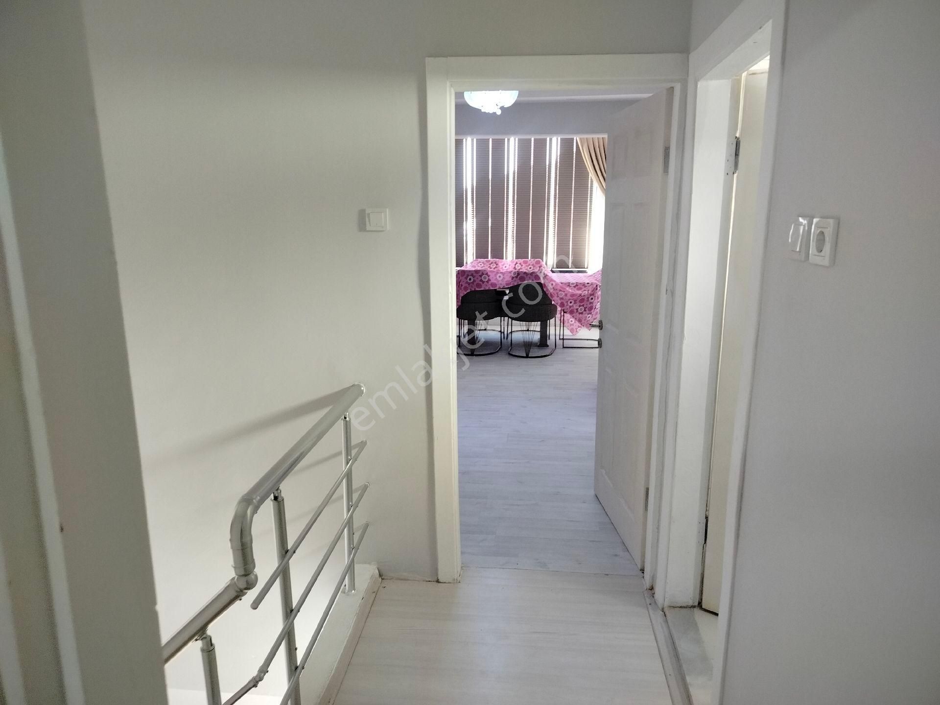 Deniz Nazır Kendine Ait Park Yeri Ufak Bahçesi - Görsel 11