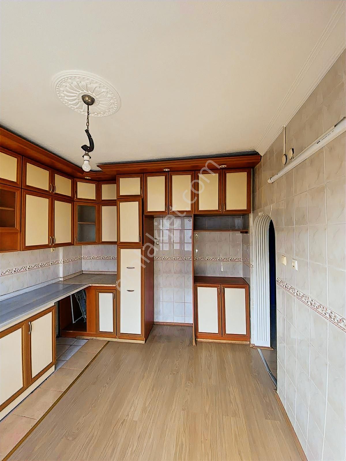 Reşatbey Mah. Cadde Üzeri Krediye Uygun Satılık Doğalgazlı Daire - Görsel 30