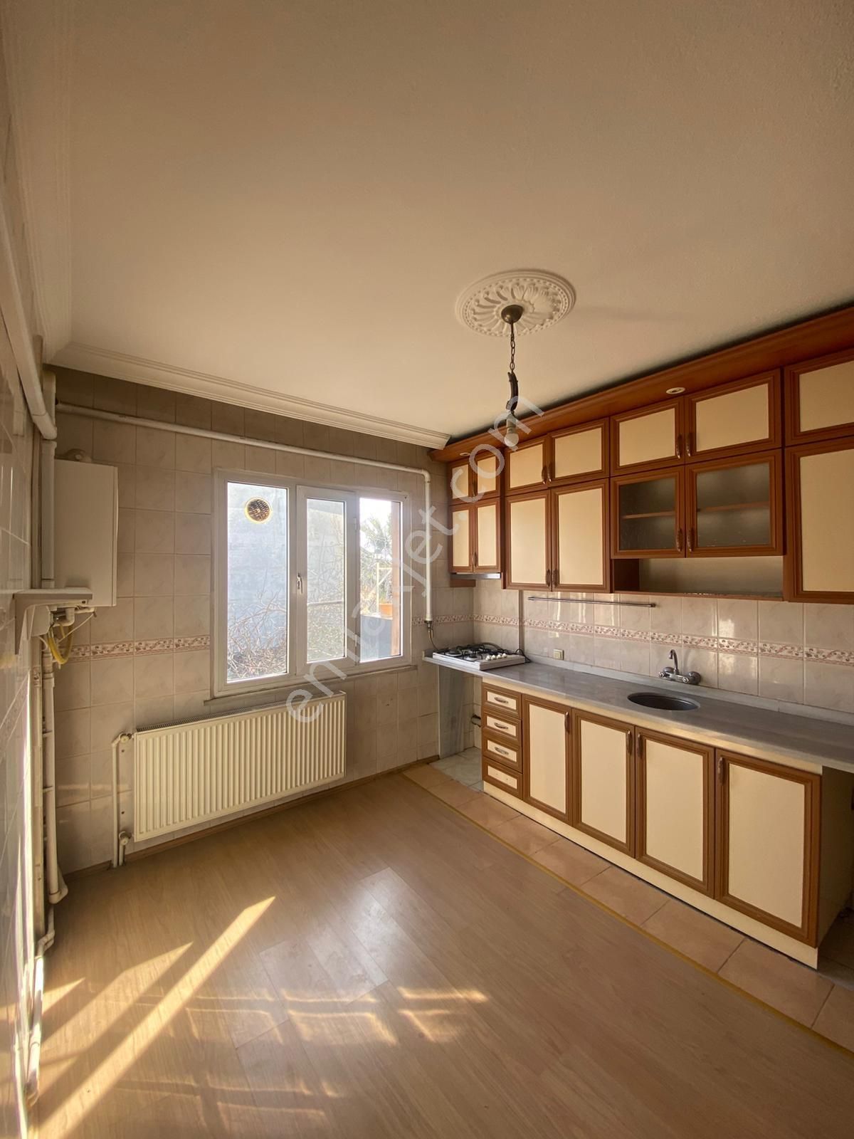 Reşatbey Mah. Cadde Üzeri Krediye Uygun Satılık Doğalgazlı Daire - Görsel 31