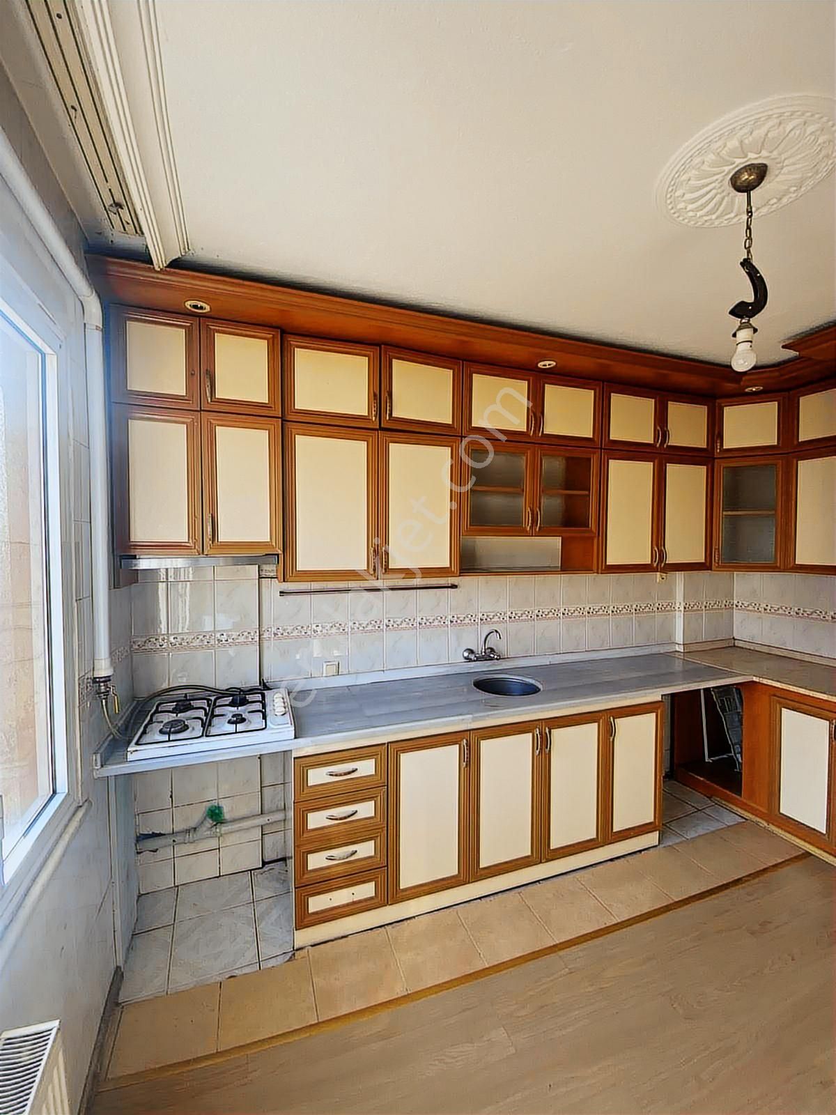 Reşatbey Mah. Cadde Üzeri Krediye Uygun Satılık Doğalgazlı Daire - Görsel 25