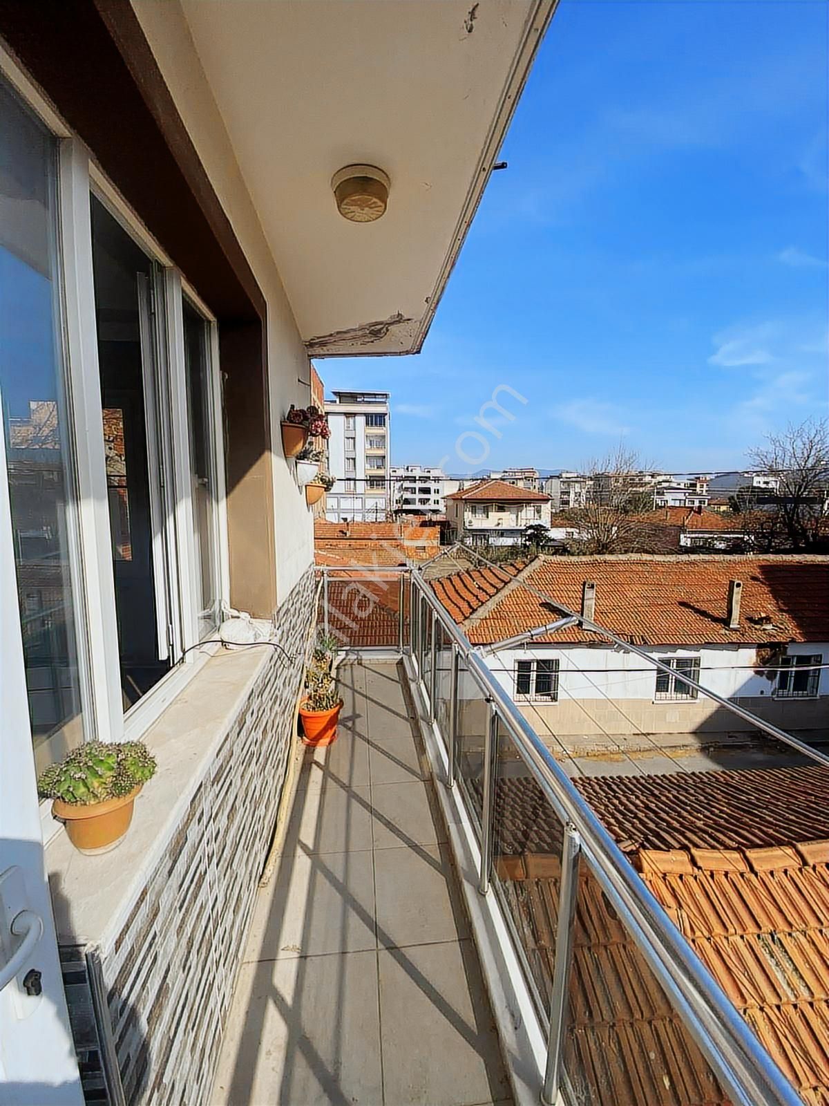 Reşatbey Mah. Cadde Üzeri Krediye Uygun Satılık Doğalgazlı Daire - Görsel 32