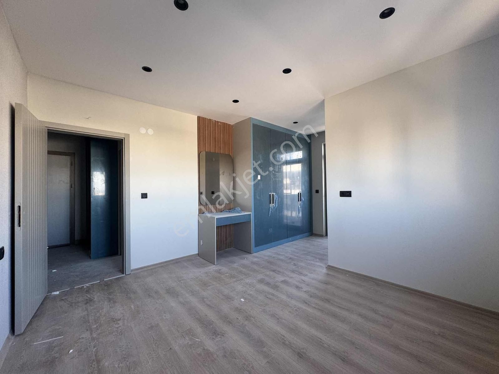 Varsakta Aydemir Cadde Sitesinde Sıfır Kiralık 3+1 Daire! - Görsel 15