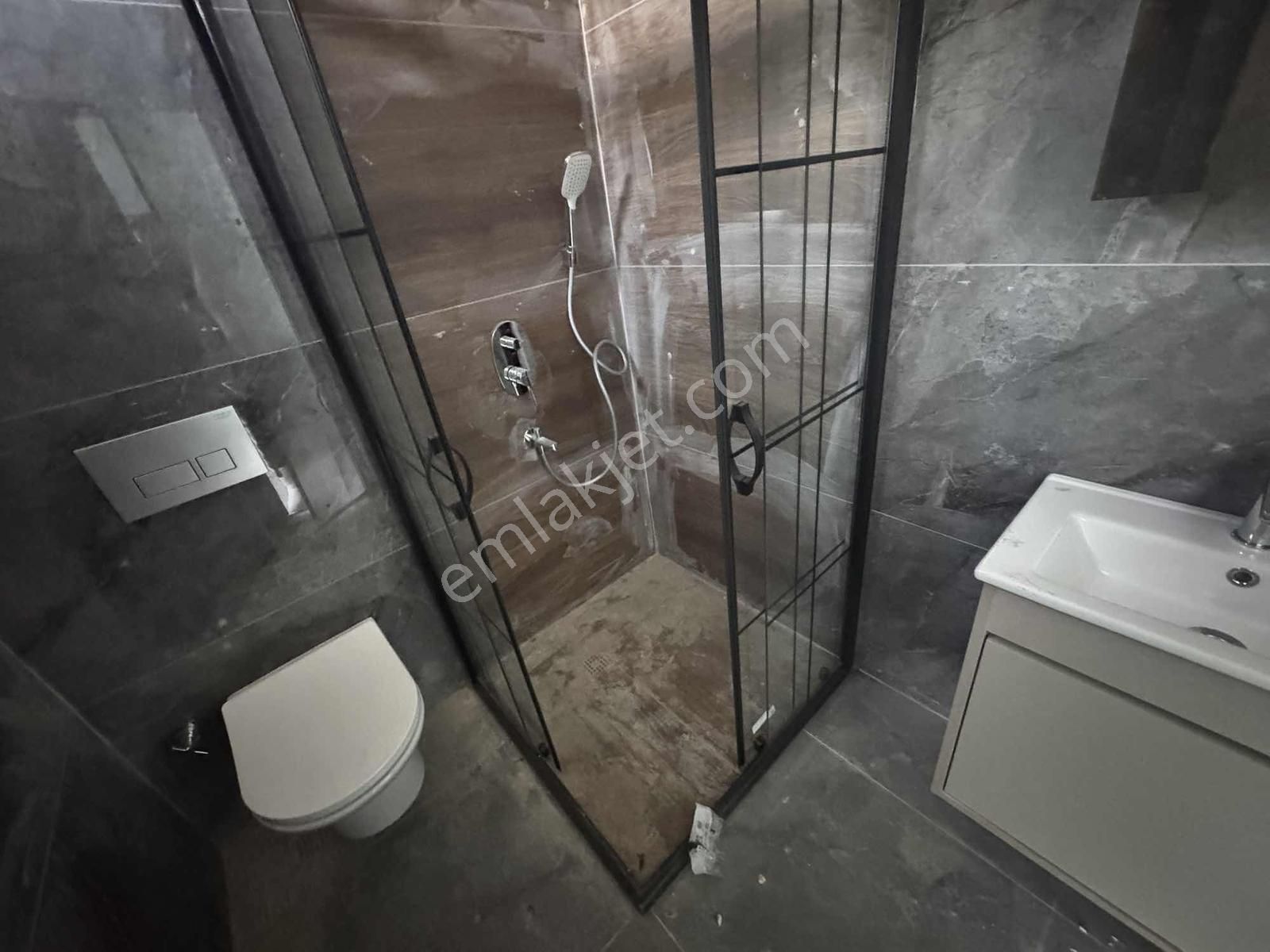 Varsakta Aydemir Cadde Sitesinde Sıfır Kiralık 3+1 Daire! - Görsel 22