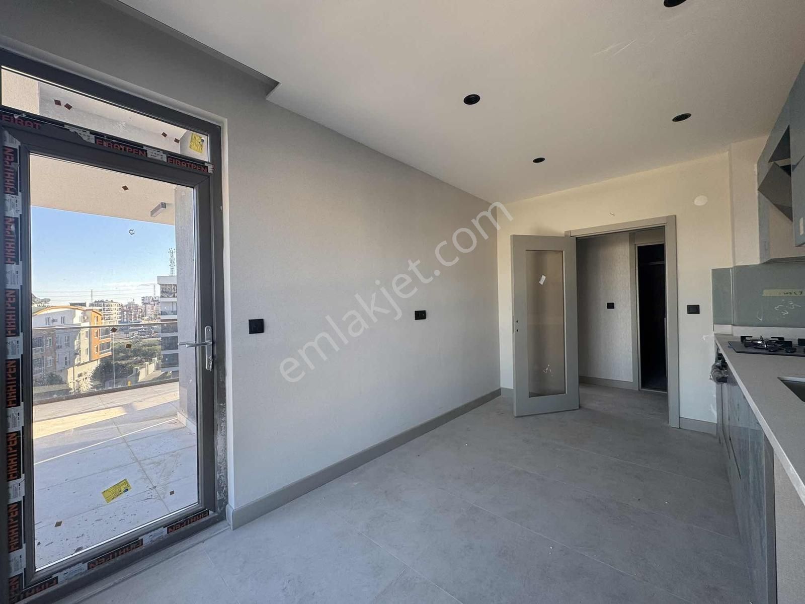 Varsakta Aydemir Cadde Sitesinde Sıfır Kiralık 3+1 Daire! - Görsel 13