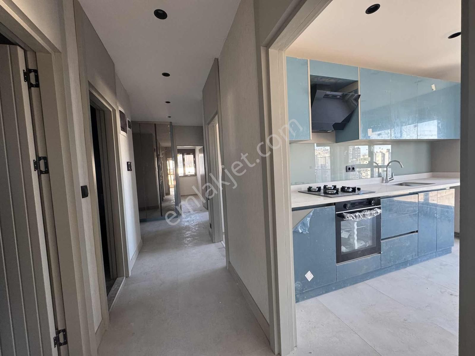 Varsakta Aydemir Cadde Sitesinde Sıfır Kiralık 3+1 Daire! - Görsel 12