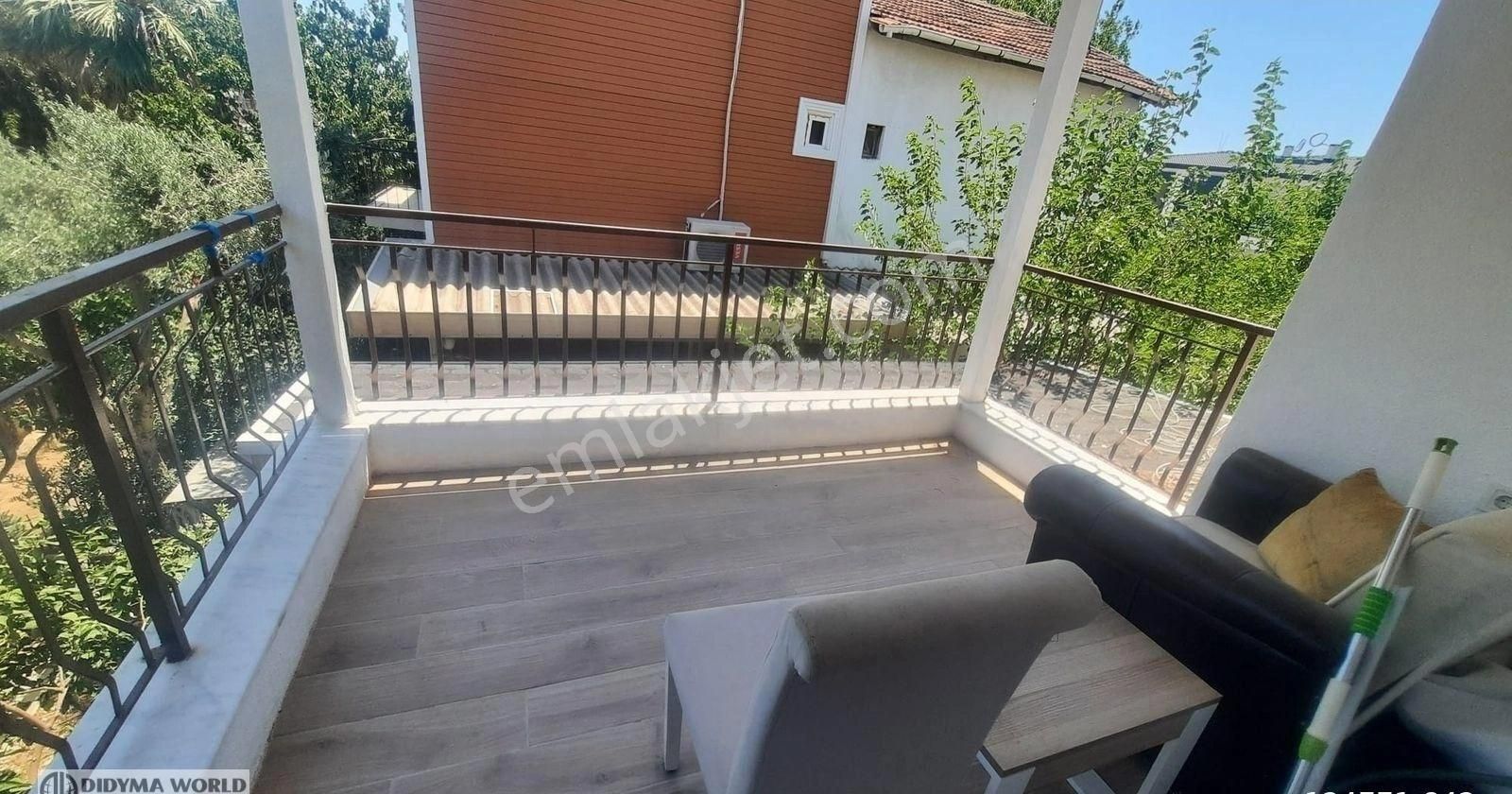 Altınkum Sahile Yürüme Mesafesinde Site İçinde Triplex Villa - Görsel 3