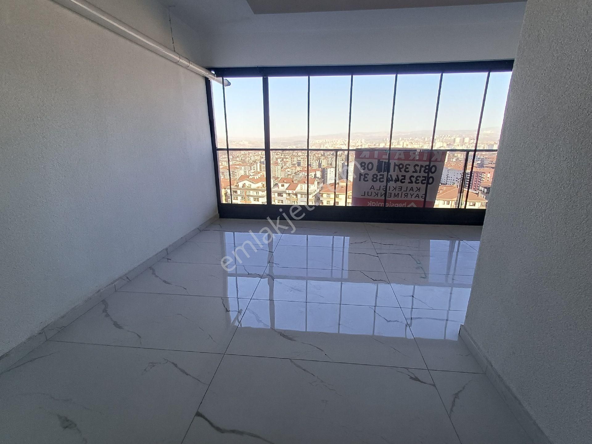 Kalekışladan Manzaralı Ful Yapılı Geniş Önü Açık Kiralık 4+1daire - Görsel 6