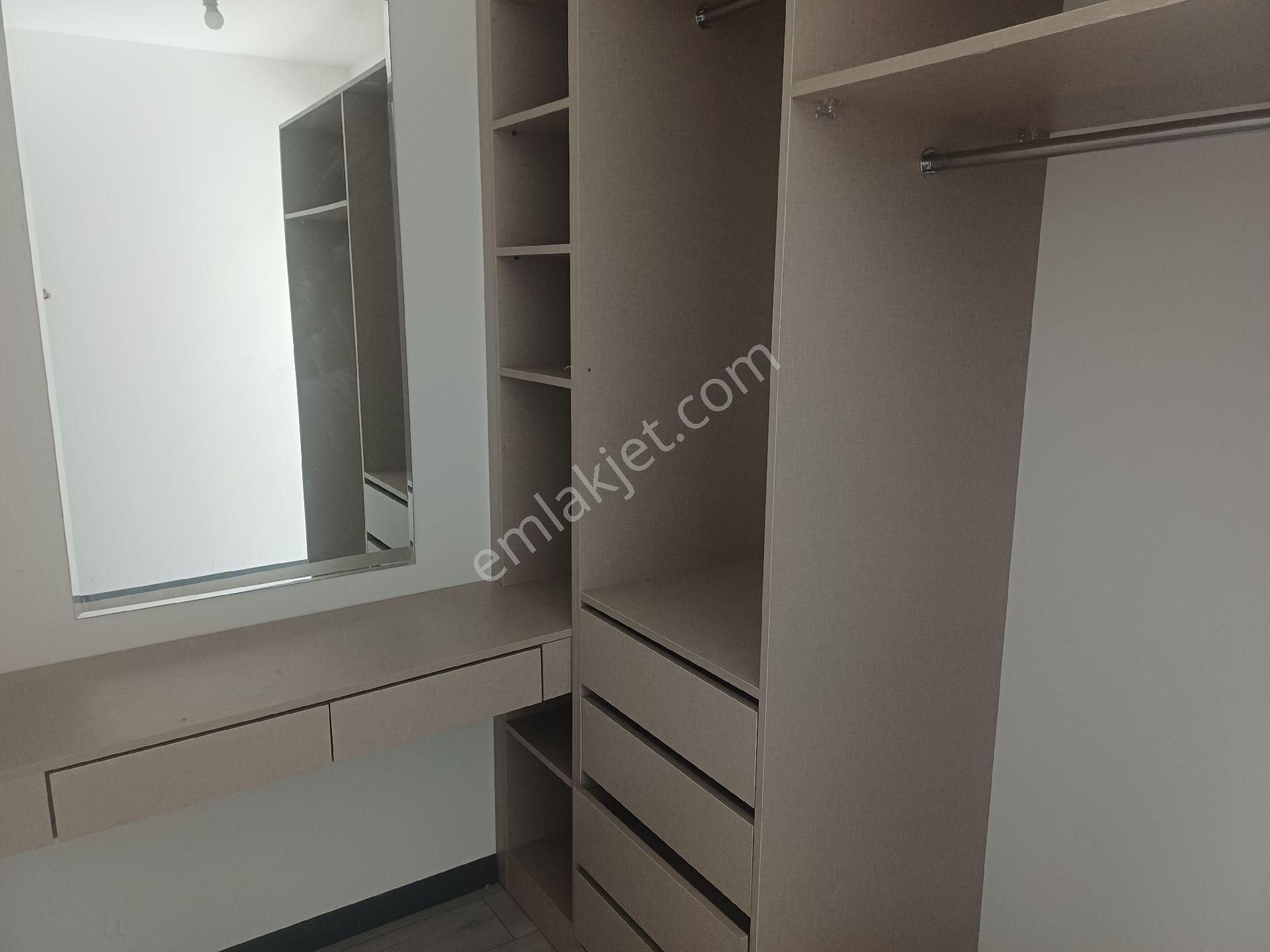 Kalekışladan Manzaralı Ful Yapılı Geniş Önü Açık Kiralık 4+1daire - Görsel 23