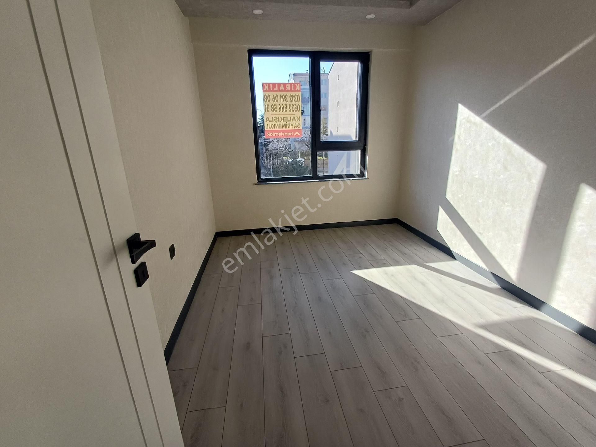 Kalekışladan Manzaralı Ful Yapılı Geniş Önü Açık Kiralık 4+1daire - Görsel 16