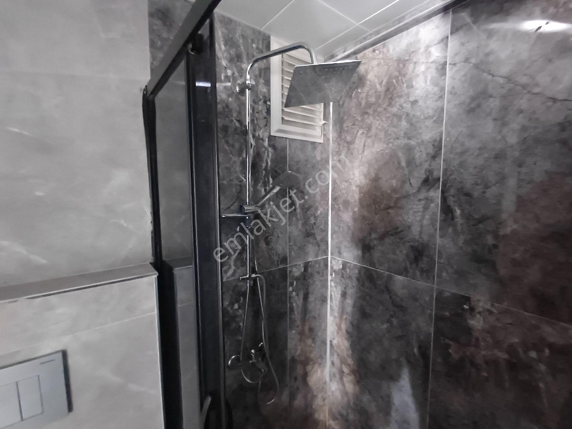 Kalekışladan Manzaralı Ful Yapılı Geniş Önü Açık Kiralık 4+1daire - Görsel 29