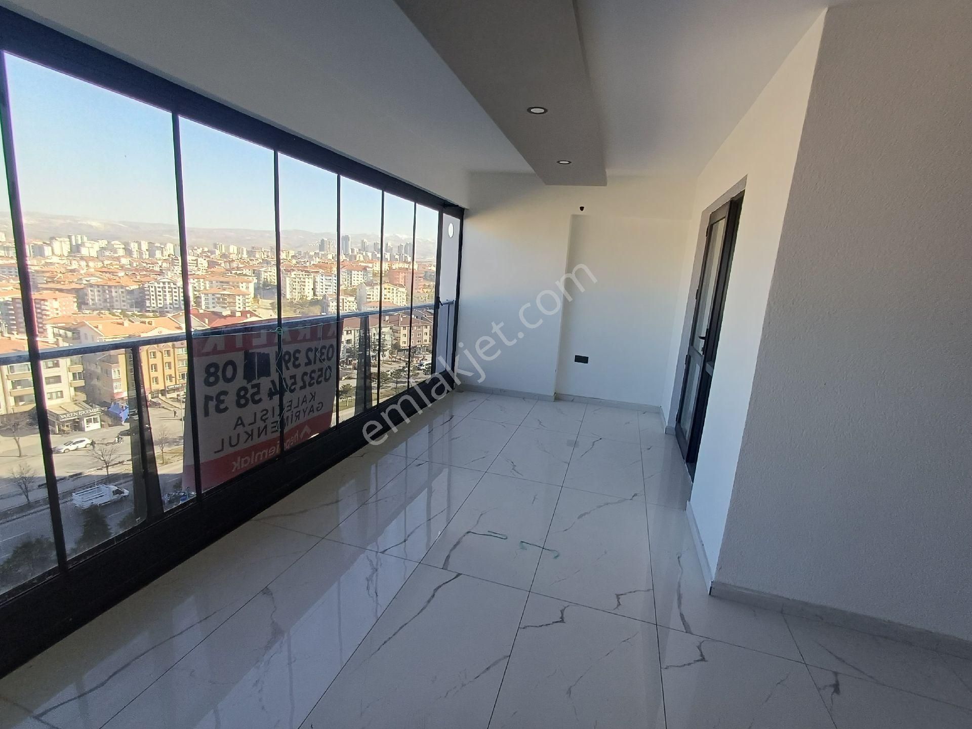 Kalekışladan Manzaralı Ful Yapılı Geniş Önü Açık Kiralık 4+1daire - Görsel 8