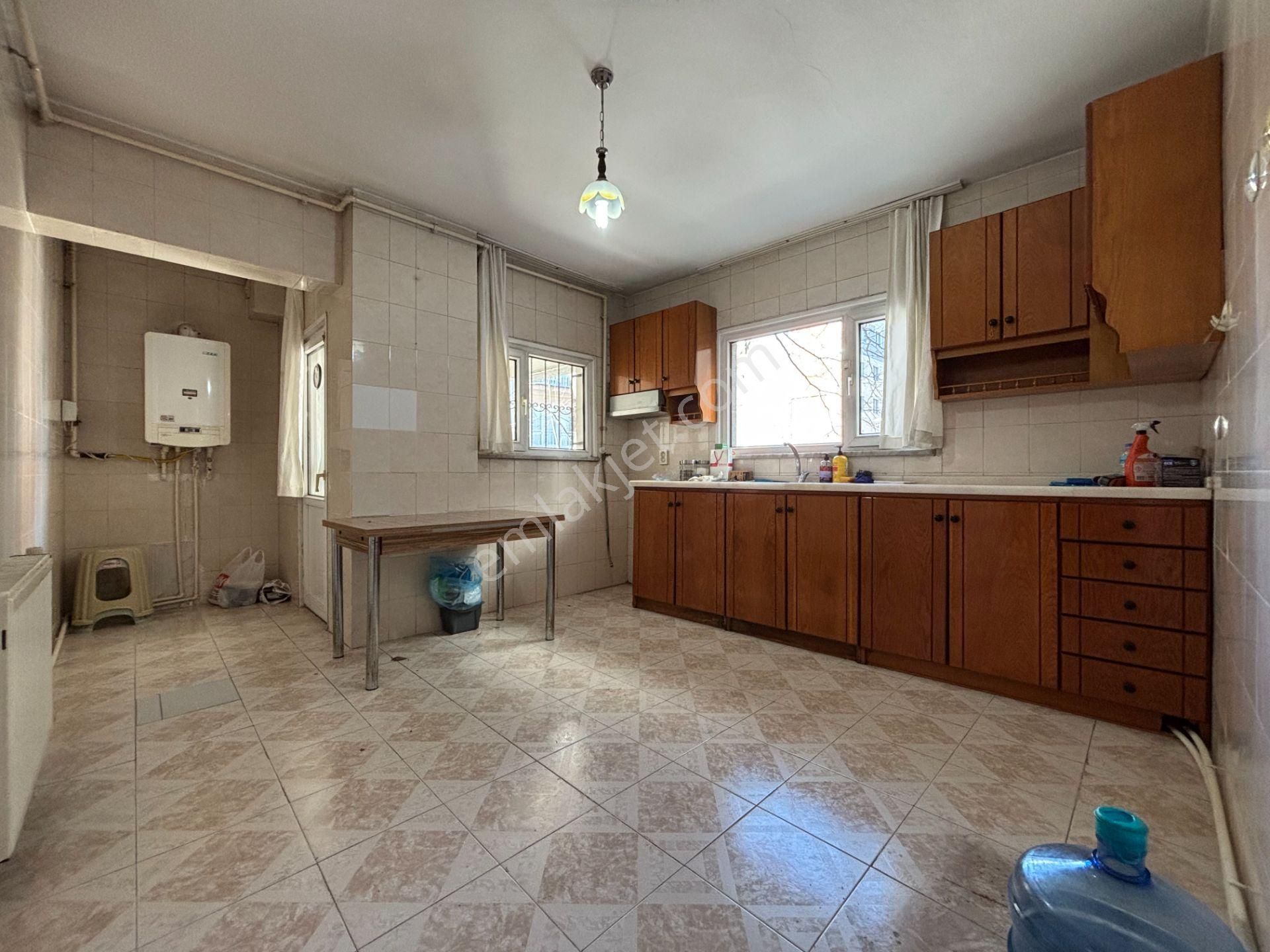 Next House'dan Siyavuşpaşa Cadde Üzeri 145m² Net Satılık 3+1 - Görsel 8