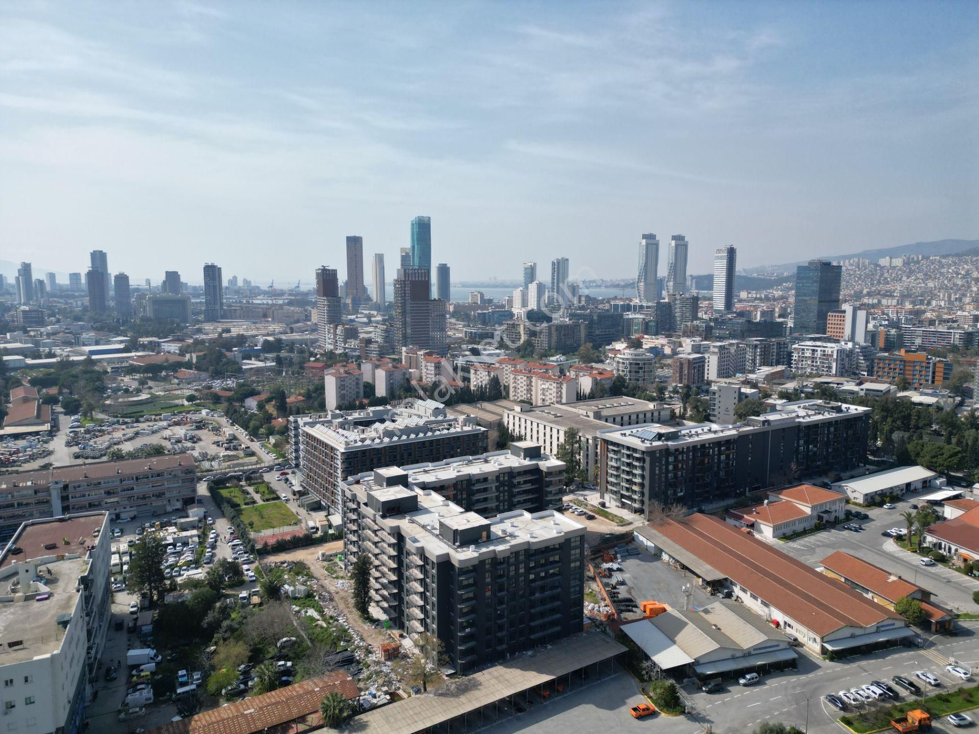 Allways Bornova’da Satılık 3+1 Ara Kat Lüks Daire