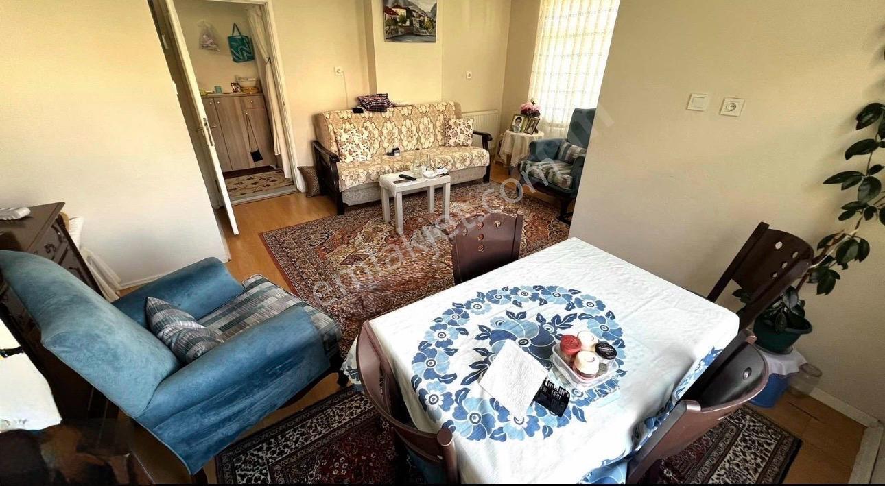 Dumlupınar Mah Arakat 1+1 Satılık Balkonlu Daire