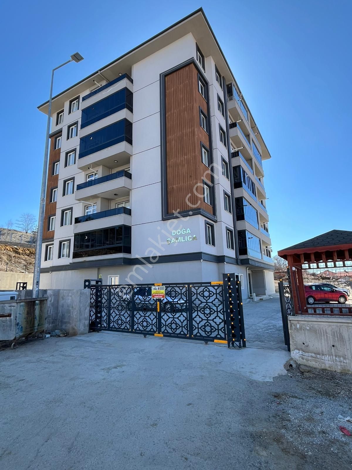 Yeni Cami Mahallesinde 3+0 Full Yapılı Daire ** Burcu Emlaktan