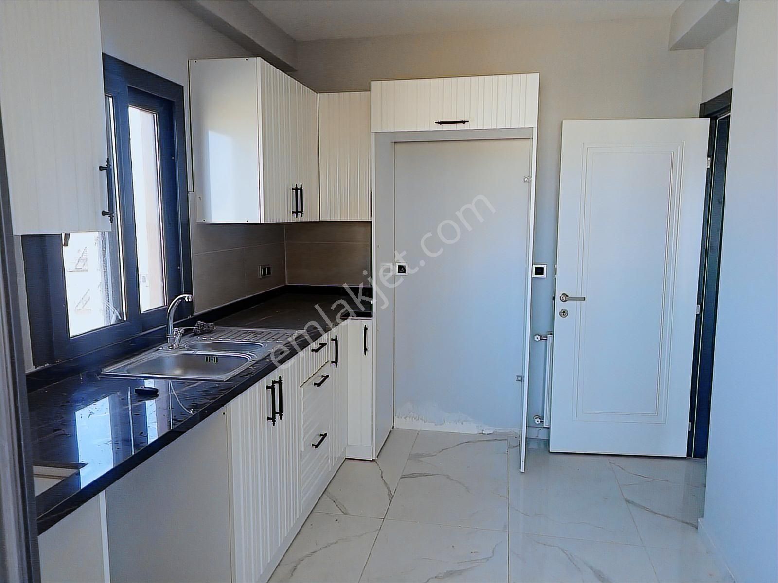 2+1 Sıfır Bina 2+1 Exstralı Yatay Mimari Sarıçam 3350000 Tl - Görsel 3