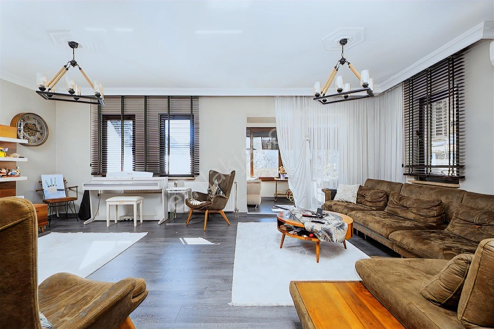 Remax Advantage'dan Altınşehir'de Masrafsız Lüks İkiz Villa - Görsel 13