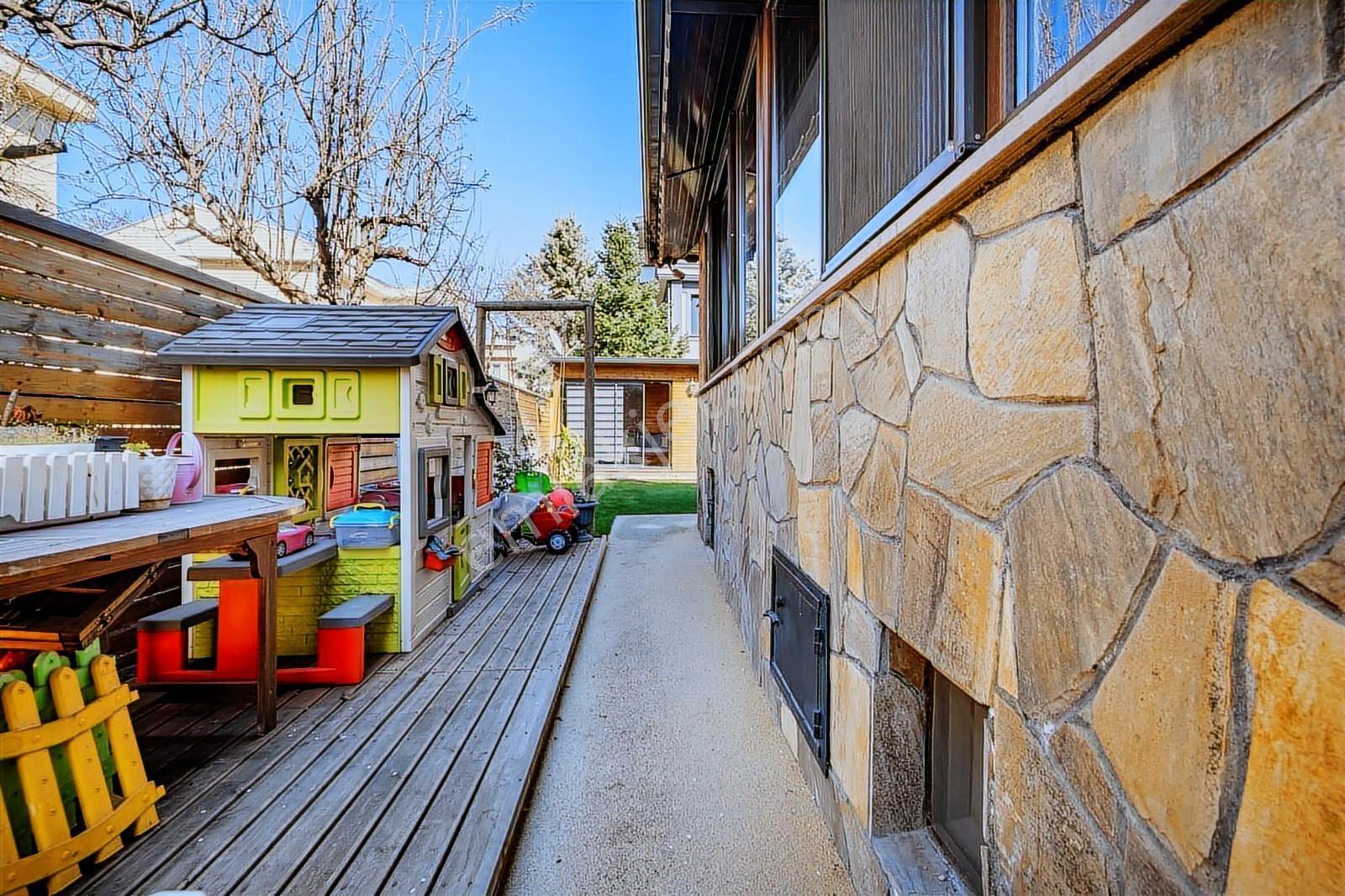 Remax Advantage'dan Altınşehir'de Masrafsız Lüks İkiz Villa - Görsel 23