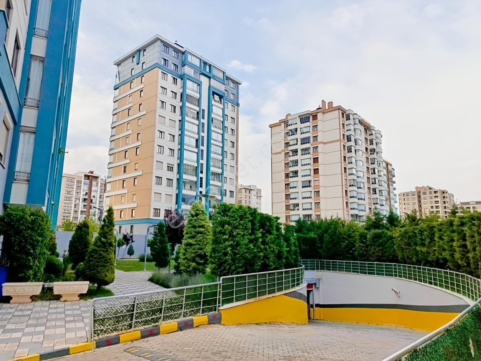 Kiralık Real Avm Arkası Vadi Park Sitesi Eşyalı Lüks 4+1 Daire - Görsel 3
