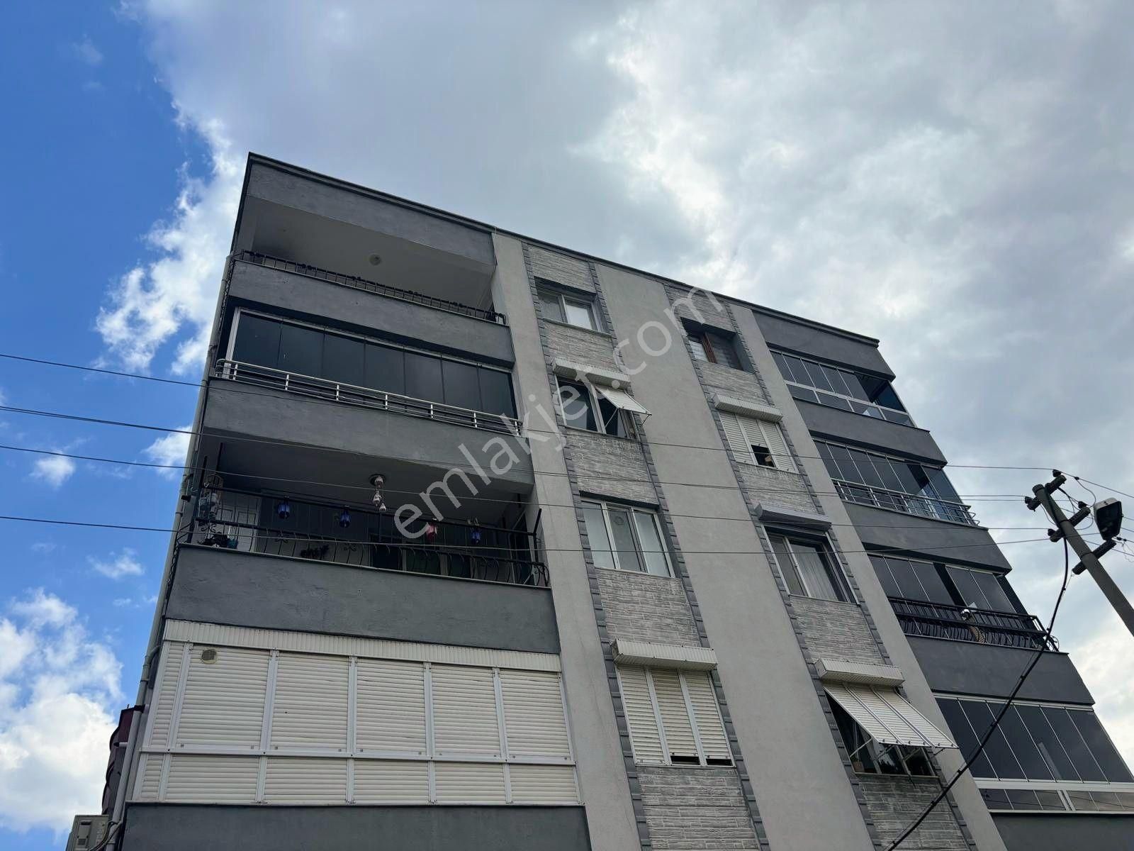 Bergama Doğalgazlı Cam Balkonlu Kapalı Mutfak Ara Kat 3+1 Geniş Daire - Görsel 4