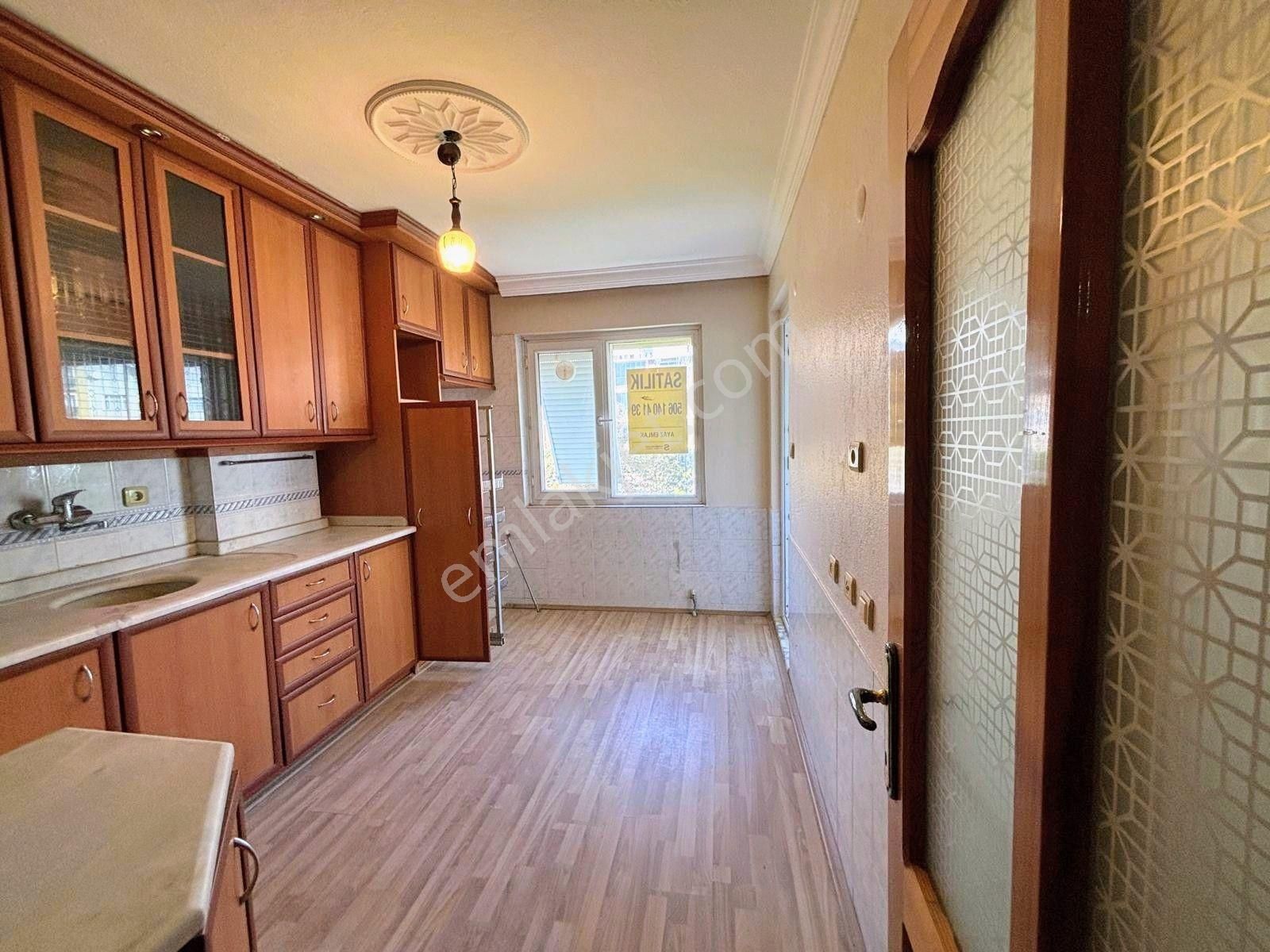 Bergama Doğalgazlı Cam Balkonlu Kapalı Mutfak Ara Kat 3+1 Geniş Daire - Görsel 32