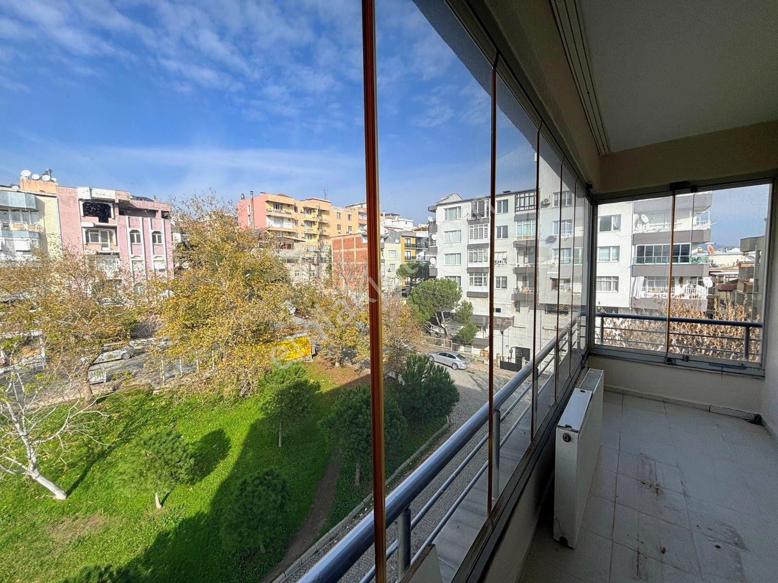 Bergama Doğalgazlı Cam Balkonlu Kapalı Mutfak Ara Kat 3+1 Geniş Daire - Görsel 27