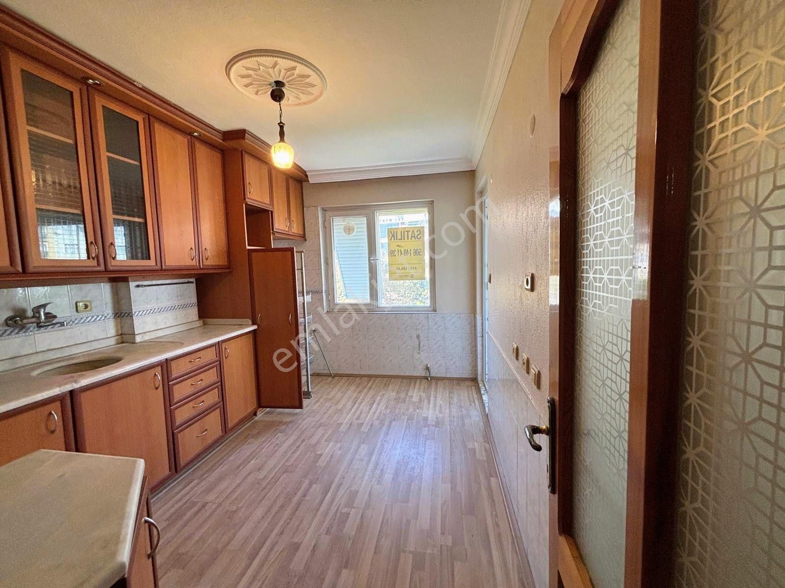 Bergama Doğalgazlı Cam Balkonlu Kapalı Mutfak Ara Kat 3+1 Geniş Daire - Görsel 30