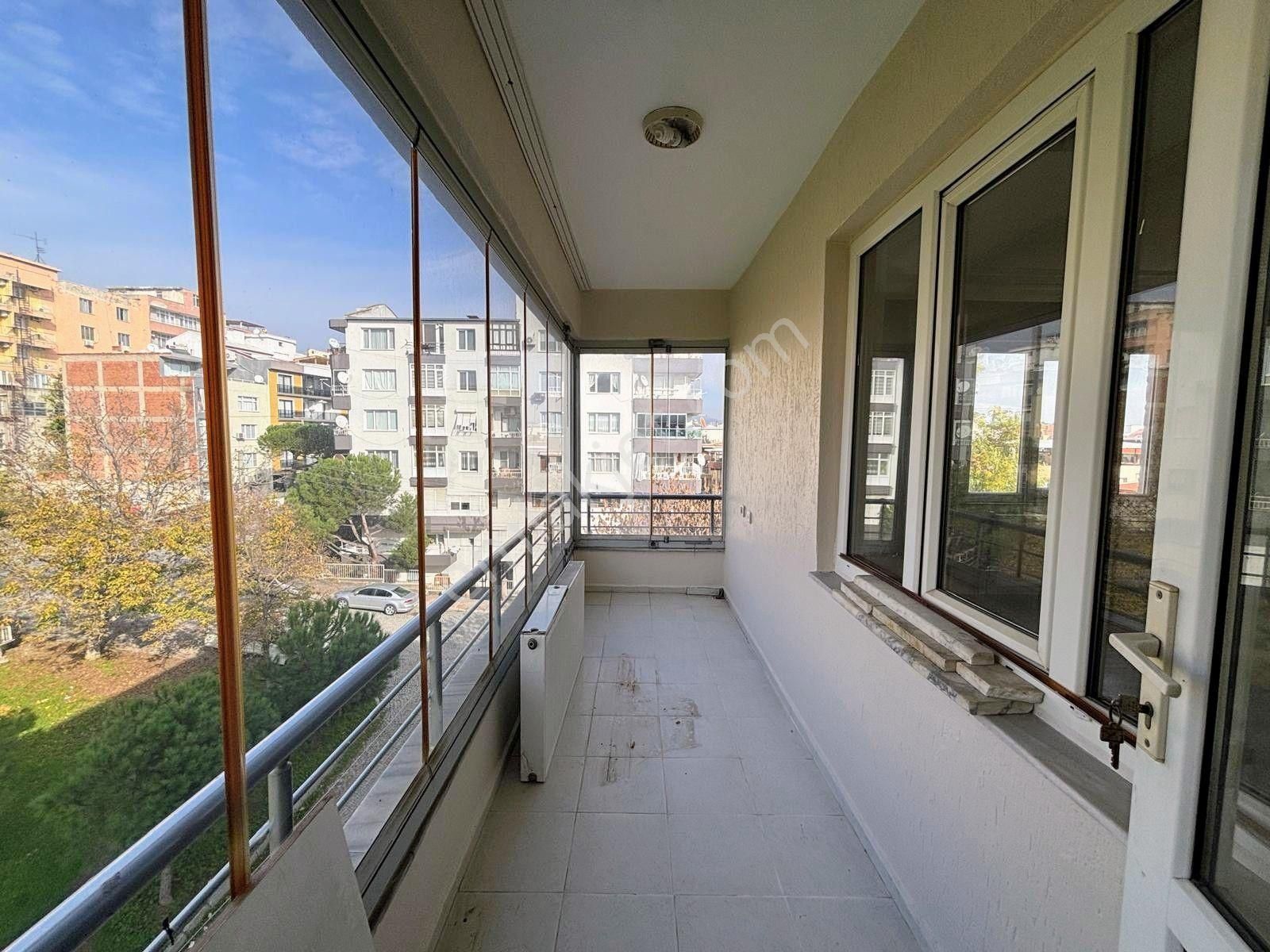 Bergama Doğalgazlı Cam Balkonlu Kapalı Mutfak Ara Kat 3+1 Geniş Daire - Görsel 28