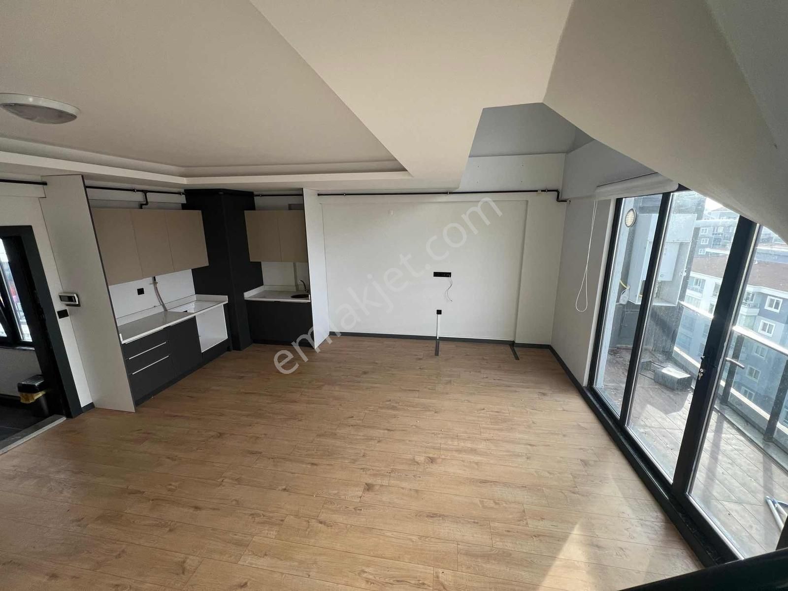 Akram'dan Özlüce Bulvarında Satılık Loft Daire - Görsel 8