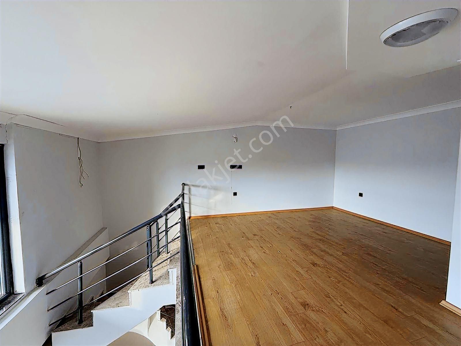 Akram'dan Özlüce Bulvarında Satılık Loft Daire - Görsel 13