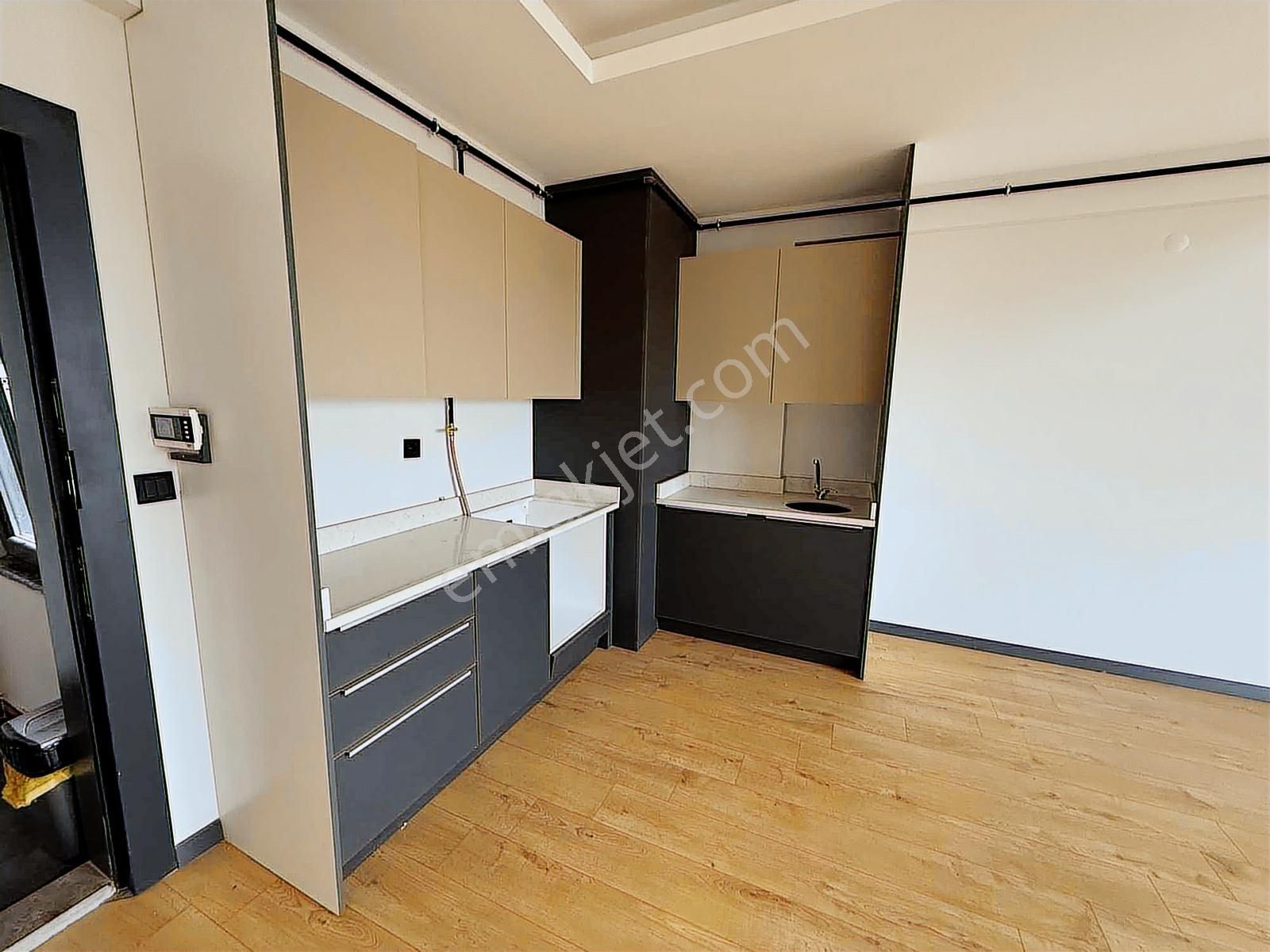 Akram'dan Özlüce Bulvarında Satılık Loft Daire - Görsel 22