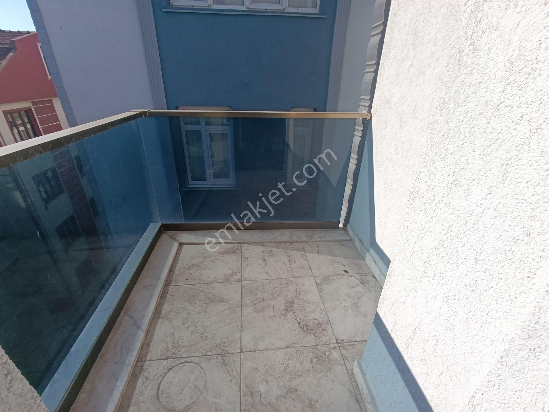 Pendik Esenyalı Mahallesi E-5 Çok Yakın Kiralık 2+1 85m2 Daire - Görsel 18